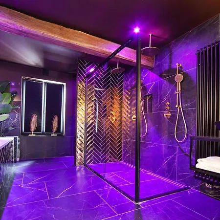 Gorgeous In With Kitchen בית נופש *